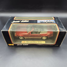 Load image into Gallery viewer, Maisto 1989 Mercedes-Benz 500SL Convertible Dark Red #31801 1:18 Special Edition Die Cast Car