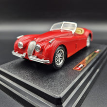 Load image into Gallery viewer, Bburago Jaguar XK120 Roadster (1948) Red #1502 1:24 Die Cast Car