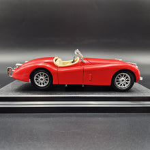 Load image into Gallery viewer, Bburago Jaguar XK120 Roadster (1948) Red #1502 1:24 Die Cast Car