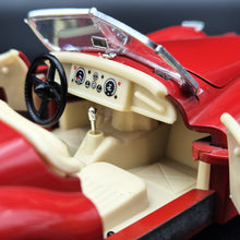 Load image into Gallery viewer, Bburago Jaguar XK120 Roadster (1948) Red #1502 1:24 Die Cast Car