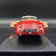Load image into Gallery viewer, Bburago Jaguar XK120 Roadster (1948) Red #1502 1:24 Die Cast Car