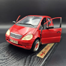 Load image into Gallery viewer, Maisto 1997 Mercedes-Benz A-Class Red #31841 1:18 Special Edition Die Cast Car