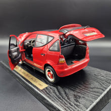 Load image into Gallery viewer, Maisto 1997 Mercedes-Benz A-Class Red #31841 1:18 Special Edition Die Cast Car