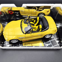 Load image into Gallery viewer, Bburago BMW M Roadster 1996 Yellow #3369 1:18 Gold Collection Die Cast Car
