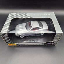 Load image into Gallery viewer, Maisto 1996 Mercedes-Benz SLK 230 Cabriolet Silver #31838 1:18 Die Cast Car