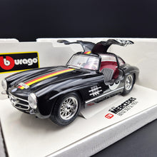 Load image into Gallery viewer, Bburago Mercedes-Benz 300 SL (1954) Gullwing Black #3015 1:18 Die Cast Car