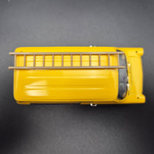 Load image into Gallery viewer, Vanguards 1965 Ford Transit Mk1 Van Telecommunications Set #VA06604 1:43 Limited Edition