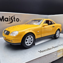 Load image into Gallery viewer, Maisto 1996 Mercedes-Benz SLK 230 Cabriolet Yellow #31838 1:18 Die Cast Car