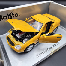 Load image into Gallery viewer, Maisto 1996 Mercedes-Benz SLK 230 Cabriolet Yellow #31838 1:18 Die Cast Car