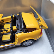 Load image into Gallery viewer, Maisto 1996 Mercedes-Benz SLK 230 Cabriolet Yellow #31838 1:18 Die Cast Car