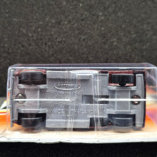 Load image into Gallery viewer, Matchbox 2010 GMC Wrecker Burgundy #73 City Action 1/15 New