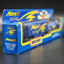 Load image into Gallery viewer, Matchbox 1993 DAF 3300 Spacecab Racing Transporter with Reynard Formula 3000 Car Mitre 10 Racing Team CY-24
