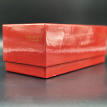 Load image into Gallery viewer, Trax - Trux 1940’s Chevrolet Blitz Wagon – Fire Fighting Tanker #F0F1 1:50 Die Cast Model/Diorama Gift Box