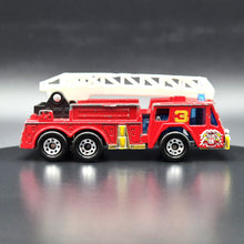 Load image into Gallery viewer, Matchbox 1990 Fire Engine (1976 Oshkosh L Series Fire Truck) Red #MB18 1-75 Series