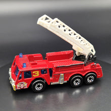 Load image into Gallery viewer, Matchbox 1990 Fire Engine (1976 Oshkosh L Series Fire Truck) Red #MB18 1-75 Series
