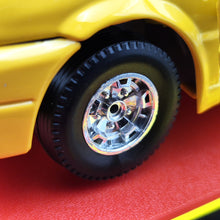 Load image into Gallery viewer, Bburago 1995 Fiat 500 Sporting (Cinquecento) Yellow #0194 1:24 Super Car Collection Diecast