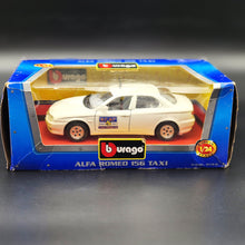 Load image into Gallery viewer, Bburago 2002 Alfa Romeo 156 Taxi White #0122 1:24 Super Car Collection Diecast