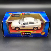 Load image into Gallery viewer, Bburago 2002 Alfa Romeo 156 Taxi White #0122 1:24 Super Car Collection Diecast
