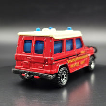 Load image into Gallery viewer, Matchbox 1988 Mercedes-Benz 280 GE Rescue Unit Red Motor City Series