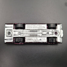 Load image into Gallery viewer, Hot Wheels 2013 '72 Ford Ranchero Magenta #163 HW Showoom - HW Hot Trucks