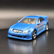 Load image into Gallery viewer, Hot Wheels 2008 AMG-Mercedes CLK DTM Blue #98 Web Trading Cars 22/24