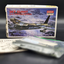 Load image into Gallery viewer, Academy Model Kit 1960 B-52 Stratofortress USAF Aircraft Model #1697 1:320 Scale Plastic Model Kit