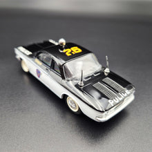 Load image into Gallery viewer, Eligor 1962 Chevrolet Corvair Monza PoliceHighway Patrol Car #1150 Black/White 1/43 Scale