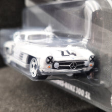 Load image into Gallery viewer, Hot Wheels 2024 1954 Mercedes-Benz 300 SL White Vintage Racing Club Series 1/6 New
