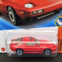 Load image into Gallery viewer, Hot Wheels 2025 1983 Porsche 928S Red #250 Muscle Mania 10/10 New Long Card