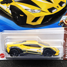Load image into Gallery viewer, Hot Wheels 2025 Lamborghini Huracan Sterrato Yellow #41 Safari Mode 1/5 New Long Card