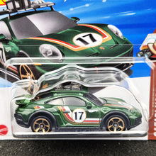 Load image into Gallery viewer, Hot Wheels 2025 Porsche 911 Rallye Dark Green #154 Safari Mode 2/5 New