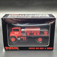 Load image into Gallery viewer, Trax - 1940’s Chevrolet Blitz Wagon – Fire Fighting Tanker #TR8 1:50 Die Cast Model