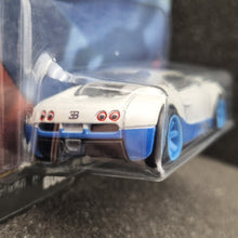 Load image into Gallery viewer, Hot Wheels 2025 Bugatti Veyron White Hammer Drop Car Culture 1/5 New
