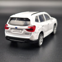 Load image into Gallery viewer, Explorafind 2023 Subaru Forester e-Boxer Hybrid 1:43 Die Cast Model