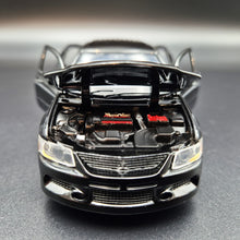 Load image into Gallery viewer, Explorafind 2007 Mitsubishi EVO IX Black 1:32 Die Cast Car