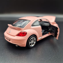 Load image into Gallery viewer, Explorafind 2010 Volkswagen New Beetle Pink 1:32 Die Cast Car