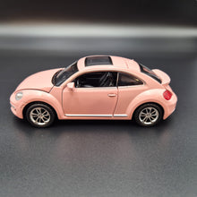 Load image into Gallery viewer, Explorafind 2010 Volkswagen New Beetle Pink 1:32 Die Cast Car