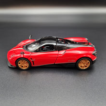 Load image into Gallery viewer, Explorafind 2018 Pagani Huayra Red 1:32 Die Cast Car