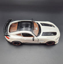 Load image into Gallery viewer, Explorafind 2019 Mercedes-AMG GT White 1:18 Die Cast Car