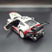 Load image into Gallery viewer, Explorafind 2019 Porsche 911 RSR White 1:32 Die Cast Race Car