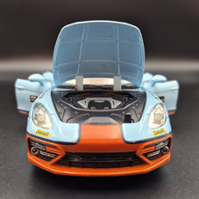 Load image into Gallery viewer, Explorafind 2019 Porsche Panamera S Gulf Blue 1:24 Die Cast Car