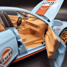 Load image into Gallery viewer, Explorafind 2019 Porsche Panamera S Gulf Blue 1:24 Die Cast Car
