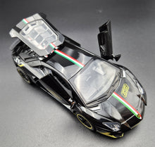 Load image into Gallery viewer, Explorafind 2021 Lamborghini Aventador SVJ LP780-4 Black 1:32 Die Cast Car