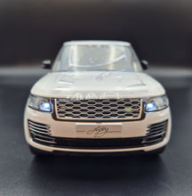 Load image into Gallery viewer, Explorafind 2020 Land Rover Range Rover White 1:18 Die Cast Car