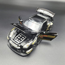 Load image into Gallery viewer, Explorafind 2020 Nissan GT-R Black 1:24 Die Cast Car