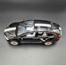 Load image into Gallery viewer, Explorafind 2020 Tesla Model X Black 1:24 Die Cast Car