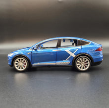 Load image into Gallery viewer, Explorafind 2020 Tesla Model X Metallic Blue 1:24 Die Cast Car