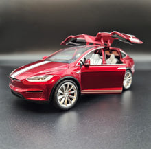 Load image into Gallery viewer, Explorafind 2020 Tesla Model X Metallic Red 1:24 Die Cast Car