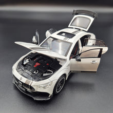 Load image into Gallery viewer, Explorafind 2021 Mercedes-Benz AMG GT63 White 1:24 Die Cast Car