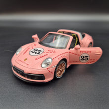 Load image into Gallery viewer, Explorafind 2021 Porsche 911 Targa 4S Pink 1:32 Die Cast Car
